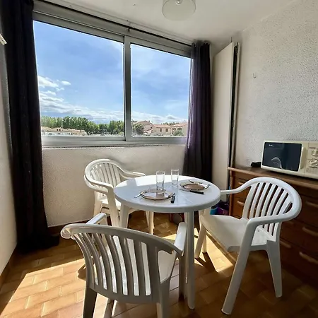 Bien Situe En Face De La Marina St Cyprien Sc895-145 *