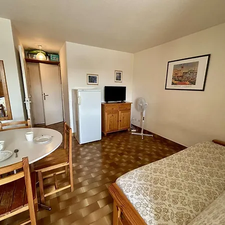 Bien Situe En Face De La Marina St Cyprien Sc895-145 * Saint-Cyprien (Pyrenees-Orientales)