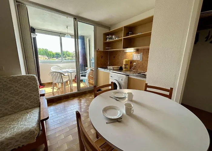 Bien Situe En Face De La Marina St Cyprien Sc895-145 * Saint-Cyprien (Pyrenees-Orientales)